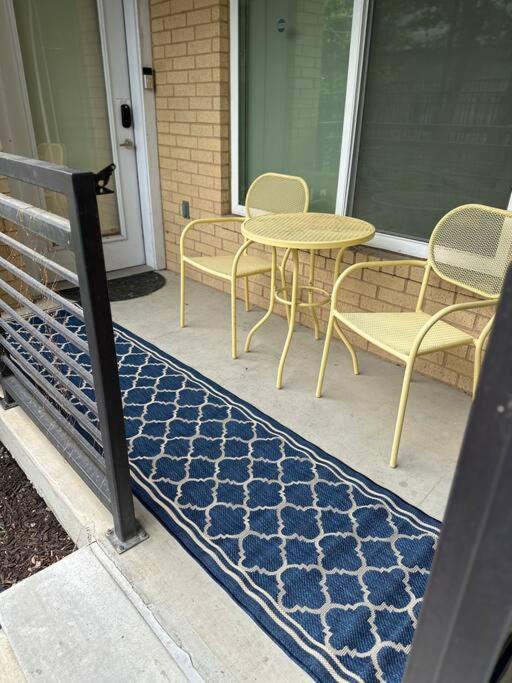 Beautiful Riverwalk Apt With Full Amenities, King Bed & Free Parking San Antonio Buitenkant foto